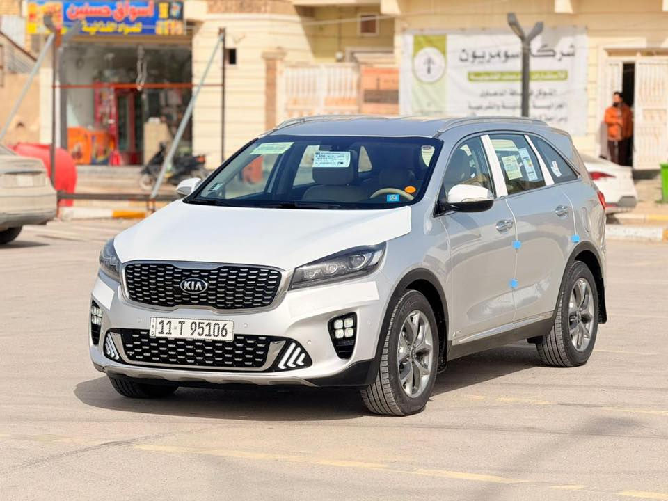 سلام عليكم سورنتو 2016وارد خليجي مكفوله من الضربه والتبديل بيها رشات صبغ اثر جراد خفيف
رقم بغداد دولي
مواصفات فول عدا البصمه
كشنات جلد كهربائيه
كامره حساسات لد امامي خلفي
7راكب 6سنلدر 3قطع تبريد السياره جاهزه من كلشي السعر 178وبيها مجال ‭٠٧٨٧ ١١٠ ٥٩٠٨
