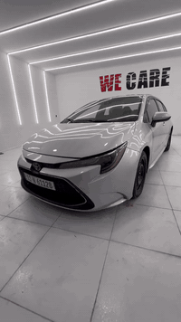 كورلا موديل 2020  للبيع فقط ب 132 وبيها مجال  السياره مال جناي يعني اس...