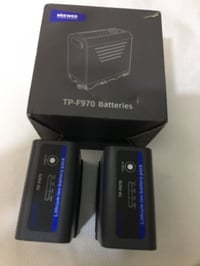 قطعتين بطاريات كامره او اناره احترافيه 07712208999