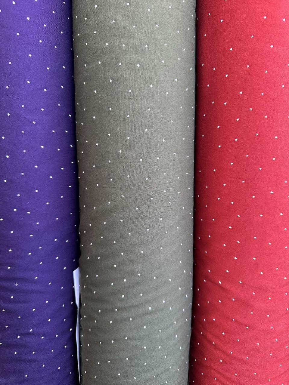 السلام عليكم 
ارقى انواع الكشمير الكابوي الاصلي 
سعر القطعه 7000 فقط 
العنوان / بغداد الامين الثانيه شارع الارامل 
*********** توجد خدمة توصيل
