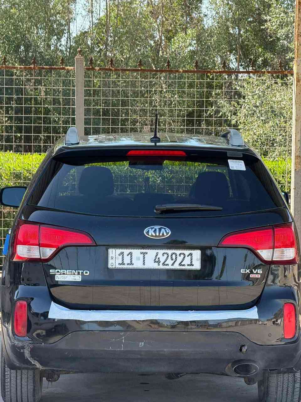 السلام عليكم رمضان كريم ***********
سورنتو موديل 2015 امريكي 6 سلندر 7 راكب 3 قطع تبريد فول مواصفات عده الفتحه بصمه ابواب بصمه تشغيل شاشه كبيره كامره خلفيه كشنات جلد كهربائيه خزن ميموري جنطه شفط تدفئه ستيرن مري شفط اشاير بلمري فورويل مانع انزلاق رقم بغداد نكليزي بسمي 

سياره بيها مكانات صبغ اني ابيع عام مكفوله من كلبه وتجيه سعر ١٢٣ وبيها مجال بصيط شراي يتصل مكاني بغداد
