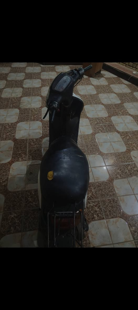 سلام عليكم دراجه للبيع او مراوس منغولي استوني مجفت صار يومين بس لايت شغال شاصي مكفول شرط
مكاني رميثه 
*********** 
السعر200
