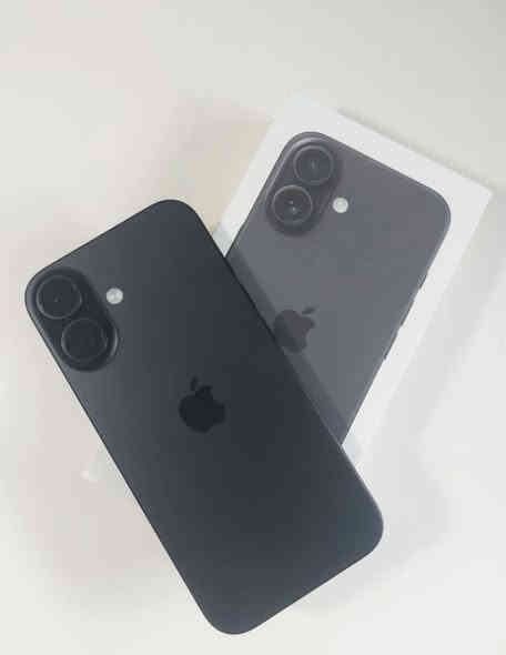 السلام عليكم

ايفون 16 بلس
بطاية 100‎%‎
دورات الشحن 154
جهاز نضيف ومكفول من كلشي فقط فطر ب الضهر مثل ما موضح ب الصور

ملحقات وياه كارتونه وكيبل كامل ملحقات 

ضمان apaالموزع الرسمي للعراق

سعر 850 وبيه مجال
مكاني المشتل

***********
