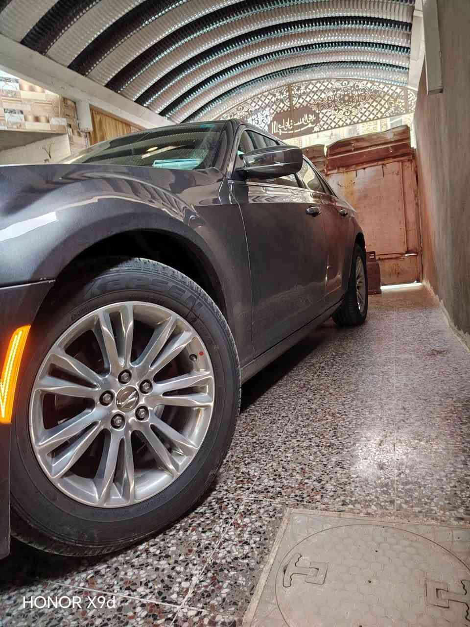 السلام عليكم اوباما 2017c سياره فول بنراما برده خلفيه سياره جديده صدر امامي خلفي جديد تخم تاير كير مكينه جدد ويل مكسيكي اصلي سونار موجود ويه صور حادثه مال امريكا جاملغ وبنيد وهنا بيه صفحه أثر شخوط بدون فتح بدون معجون مكاني بغداد السعر 185$     ***********
