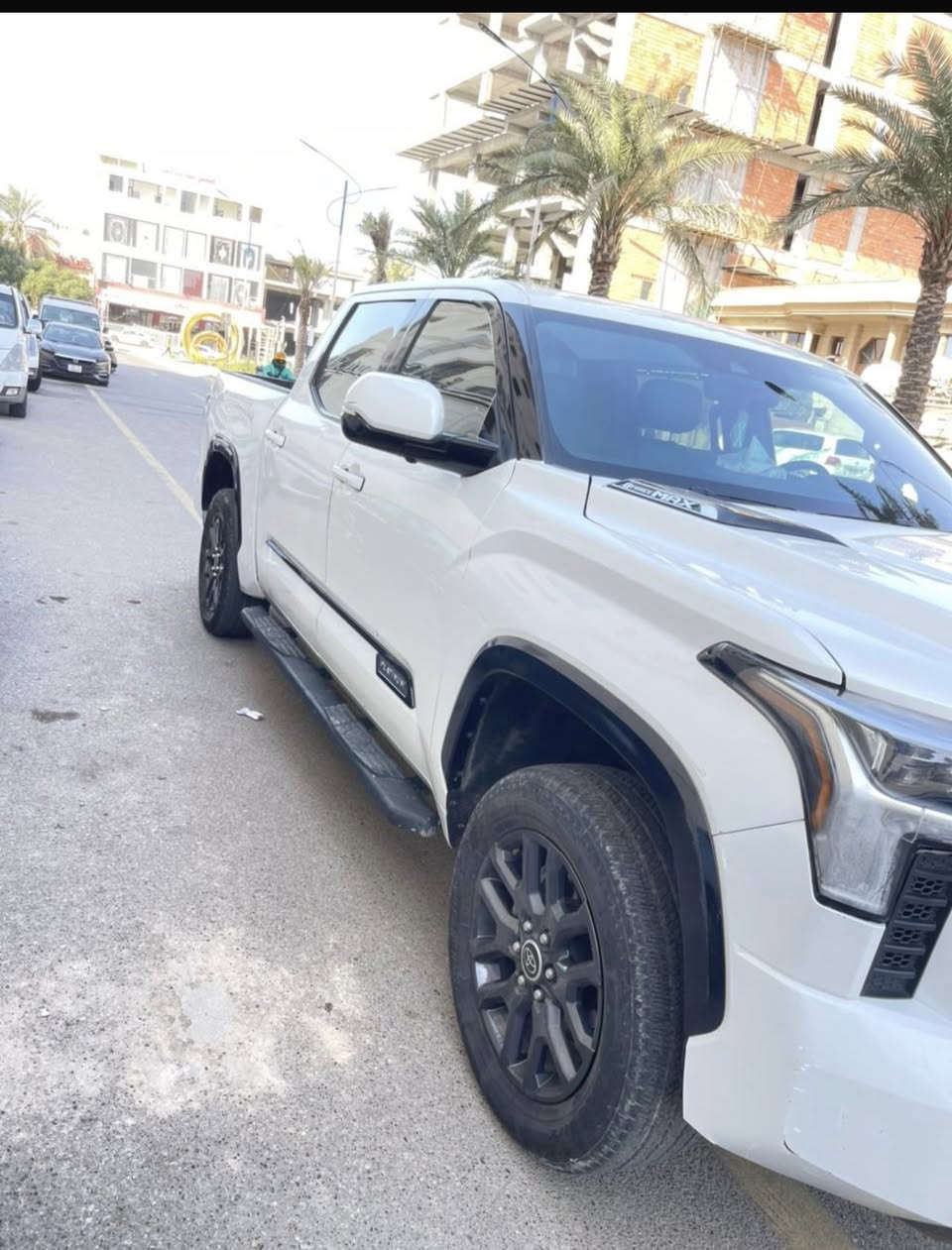 تويوتا تندرا هايبرد بلاتينيوم مرقم بغداد
موديل 2023
محرك 6سلندر  3.5(Twin-Turbo ) 437 حصان 
تشغيل بصمة 
دخول ذكي بدون مفتاح 
فتحة سقف بانورامية 
مقاعد جلد فاخرة 
تبريد وتسخين المقاعد الأمامية 
تبريد المقاعد الخلفية 
شاشة لمس كبيرة تدعم ابل كار بلاي واندرويد اوتو 
نظام صوت JBLفاخر 
شاحن لاسلكي للهاتف 
كامرات 360درجة
حساسات امامية وخلفية 
مثبت سرعة راداري تكيفي 
نظام تحذير من الخروج عن المسار 
نظام النقطة العمياء
إضاءات LED امامية وخلفية 
باب صندوق خلفي كهربائي 
دفع رباعي مع اوضاع قيادة متعددة 
 الضرر جاملغ خلفي
السعر 515$ مايعادل 5شدات  و15 ورقة وبيهة مجال
الاستفسار اتصال على رقم ***********
