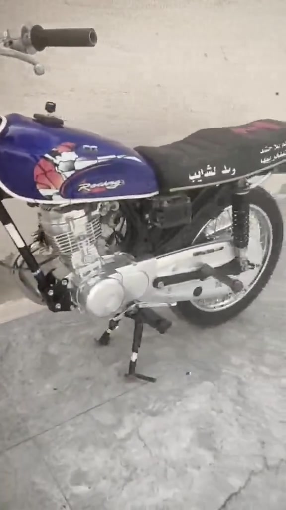 سلام عليكم دراجه لبيع نضيفه دراجه دجي وشوف بعينك دراجه أوراق سكنر مكاني الدبيسات شارع الجامع  سعرها 700 وبيه مجال كلش قليل لشراي


**إذا كنت صاحب هذا الإعلان وتريد حذفه لأي سبب، رجاءا أرسل رسالة إلى الدعم الفني**