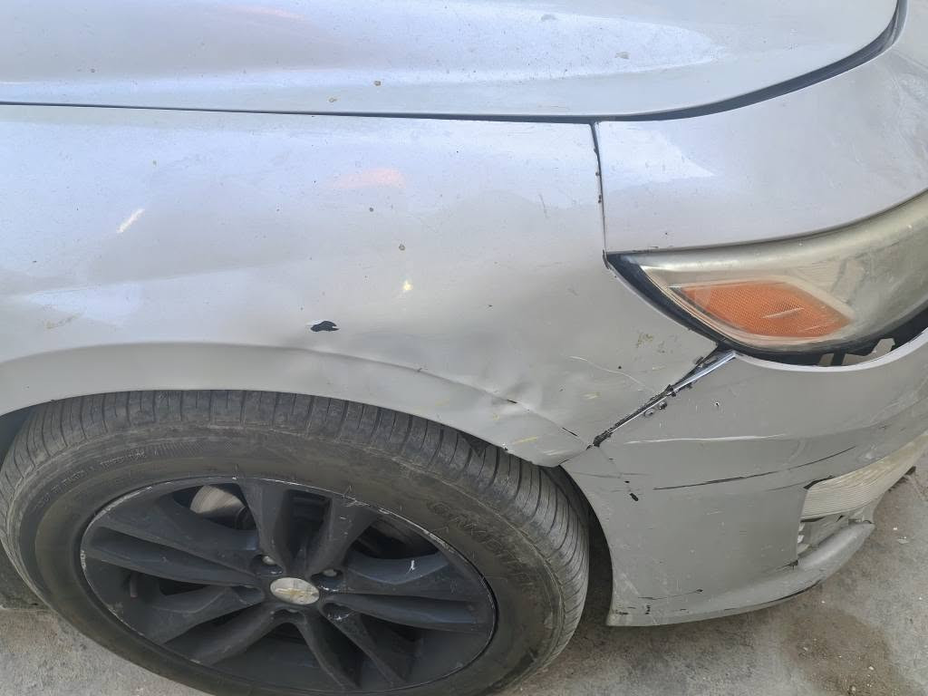 للبيع ماليبو بريمير معوقين باقي10 أشهر صيرحره بيه مشكله بالجير الحداديه الاماميه نص عمر وبيها اربع قطع صبغ بامريكا صبغ السعر 80 وبيه مجال العنوان بصره رقمي *********** البصرة, العراق
