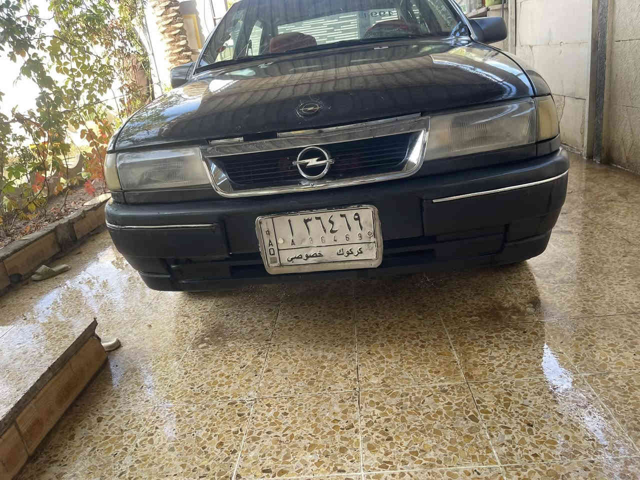 اوبل موديل 91  بدون حادث   حجم 20  سنويه عظم عاج ساقطه ب21 بطاقه بيها مال غير سياره 
سعرها 29 بيها مجال قليل 
***********
