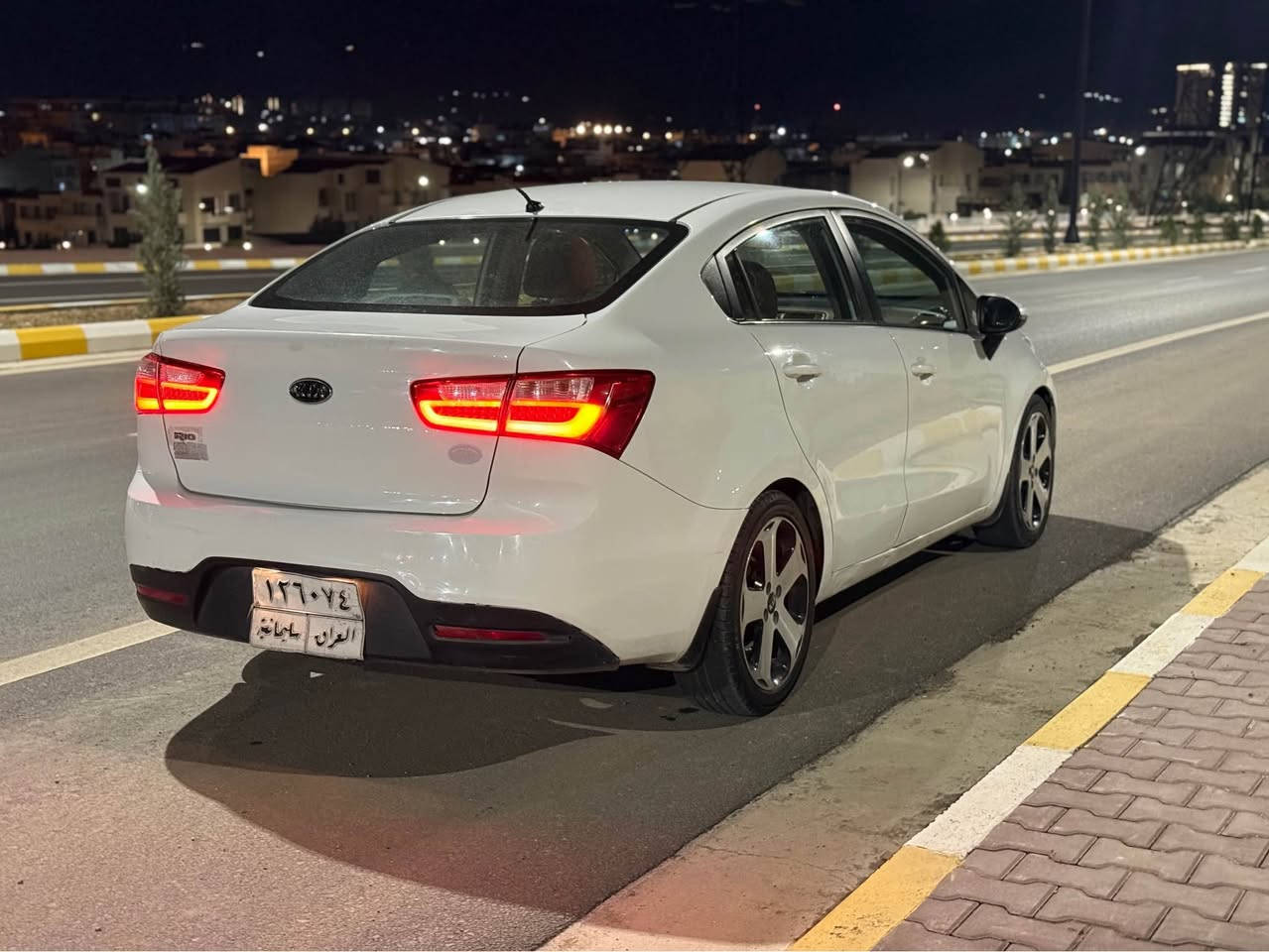 كیا ڕیۆ مۆدێل ۲٠۱۳ خلیجی بێ بۆیاخ كەمێك وردەی هەیە ناوخەنەیی لایت لید بەگلایت لید ویل گەورە گێڕو مەكینە بەشەرت بێ سەرف بێ بوخار بێ سەوت گەرمی و ساردی بەشەرت تایەی لۆك پاتری تازە نرخی كۆتایی ۸٤ گەڵا كۆتایی هیچ كەمتر نابێت *********** السليمانية, العراق
