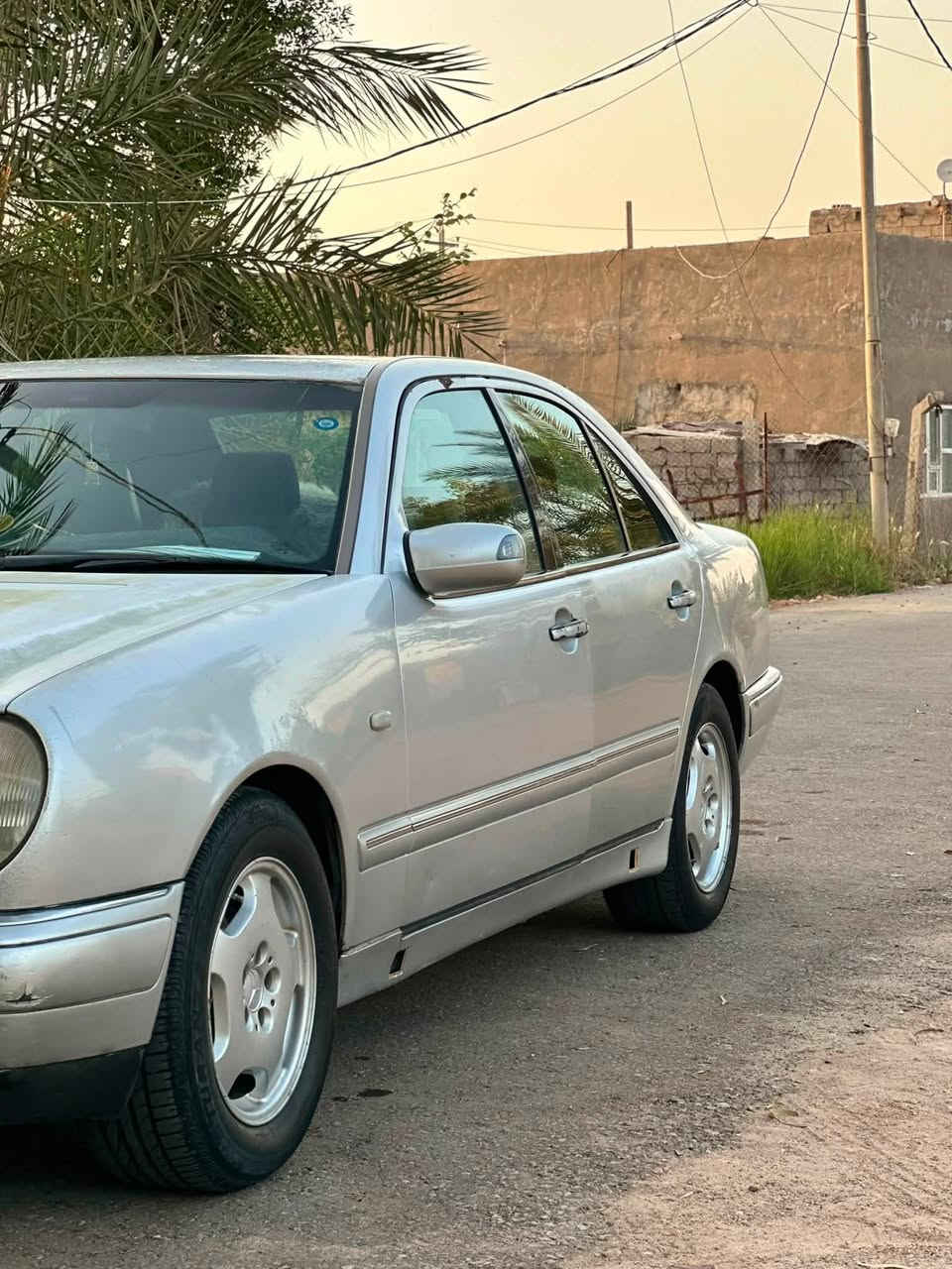 مرخصة الادمن 
السلام عليكم اخوان سياره ام عيون E320 مديل 1996 لون سلفري مكينه خراطيم السياره مكفوله كفاله عام كير جديد والمكينه خير من الله تبريد ثلج السياره رقمها سليمانيه السياره بلاديه مامصبوغه كلشي ع وضع البلاد السياره مكاني كربلاء السعر 72 ورقه وبيها مجال للاستفسار ***********
