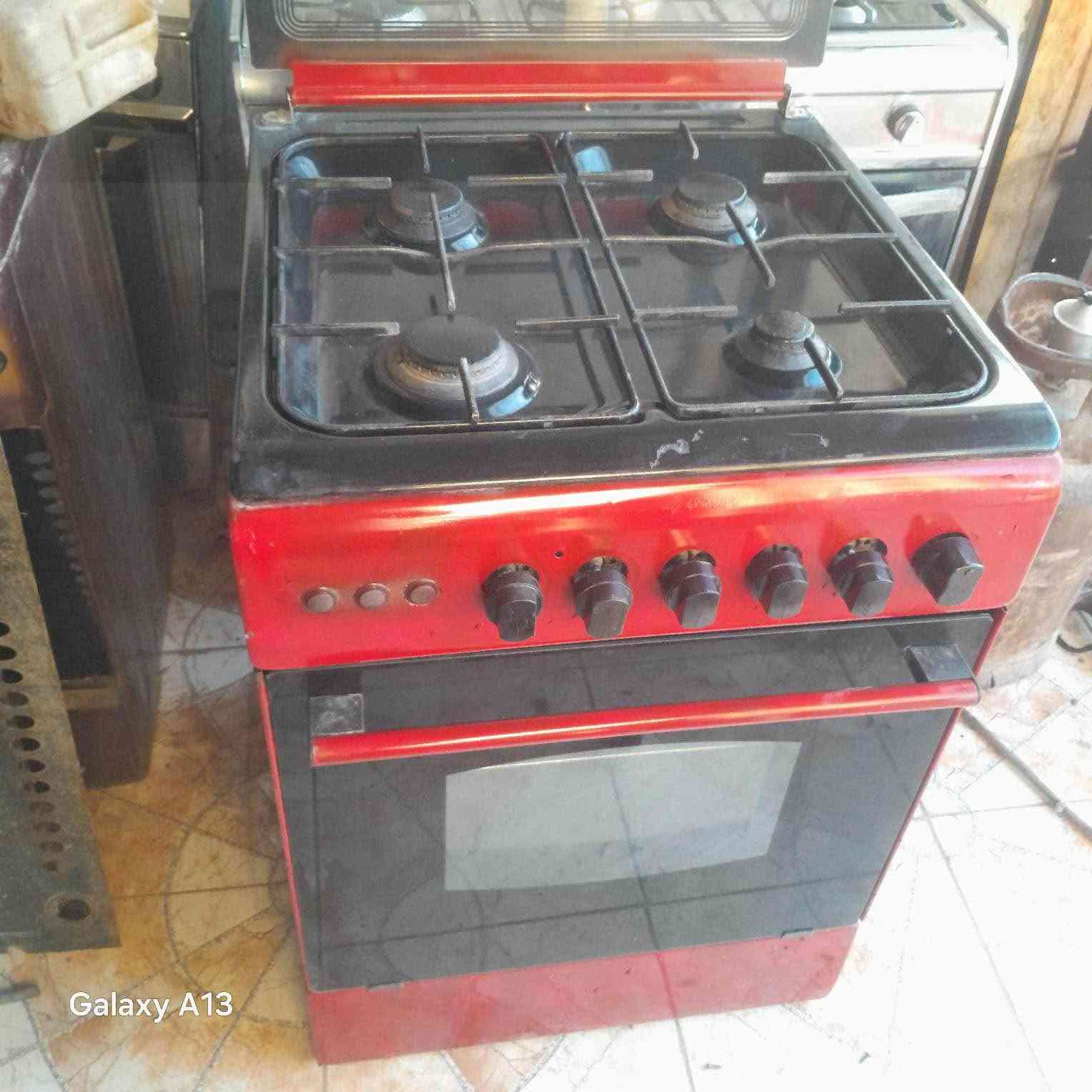 طباخ ايطالي نضيف كله شغال 4عيون وفرن فوك وجوه
حي النداء 
***********فقط واتساب 
85وبي مجال بسيط النجف, العراق

