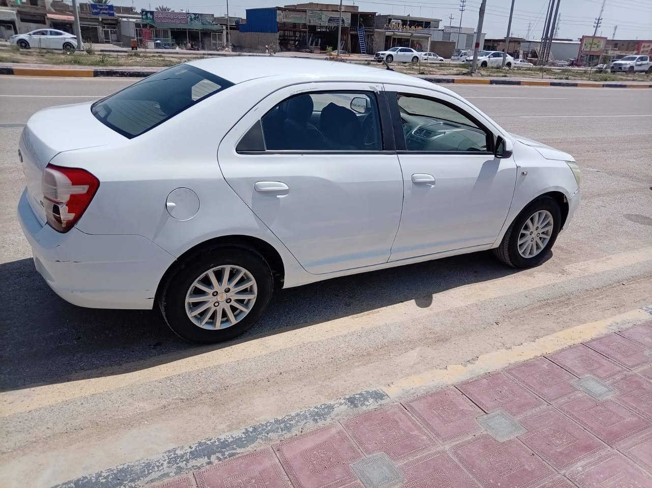 كوبلت موديل ١٨ مكينه بيه تبخير قليل  كير كفاله صدر حداديه خير من الله كهربائيات كله شغاله سياره ناعمه تبريد ثلج رقم واسط سنويه ٢٩ تحويل مباشر بيه طخه باب الخلف الصدر السعر ٨٥  وبيه مجال قليل مكان سياره كوت مركز مدينه ***********
