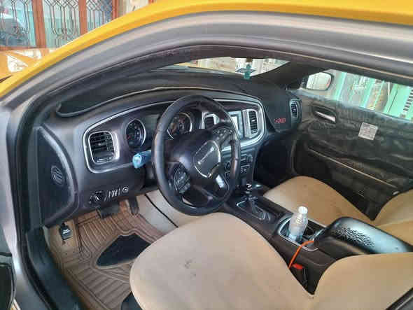 جارجر 15معاليه 20 سياره جهازه وحلوه حادث خشم البنيد سياره حلوه وجاهزه اتصل على الرقم ***********
