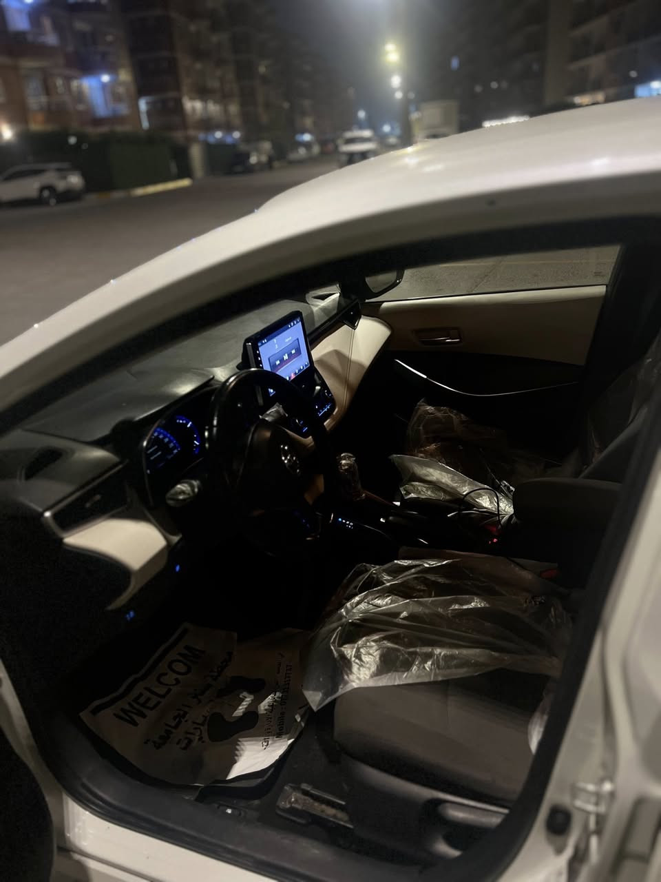 السلام عليكم رجاء اقرة المنشور قبل متخابر ممتواجد فيس 
للبيع كورلا موديل 2020سليمانيه هزه ورقم وسنويه جديده قبل شهر سويتهن السيارة بيها رصعتين وشخطين  موضح مكانهن ماشية 63
بصمة 
داخل لونين 
حساسات امامي خلفي 
شاشه 
بغداد حي الجامعه 
***********
