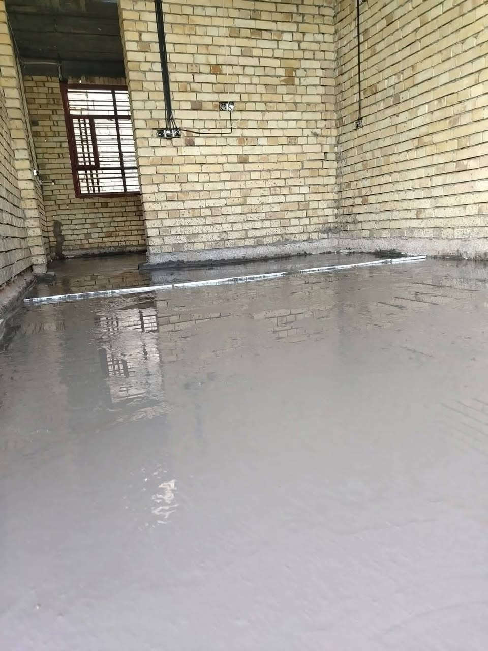 سلام عليكم توجد خباطه صب لكافت الارضيات تنضيف تراب تدخيل سبيس وحدل وصب اشتغل كربلاء نجف  حله وبسعار مناسبه رقم الهاتف ‭***********‬

