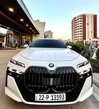 740i xDrive • موديل 2023 • كاميرا ٣٦٠