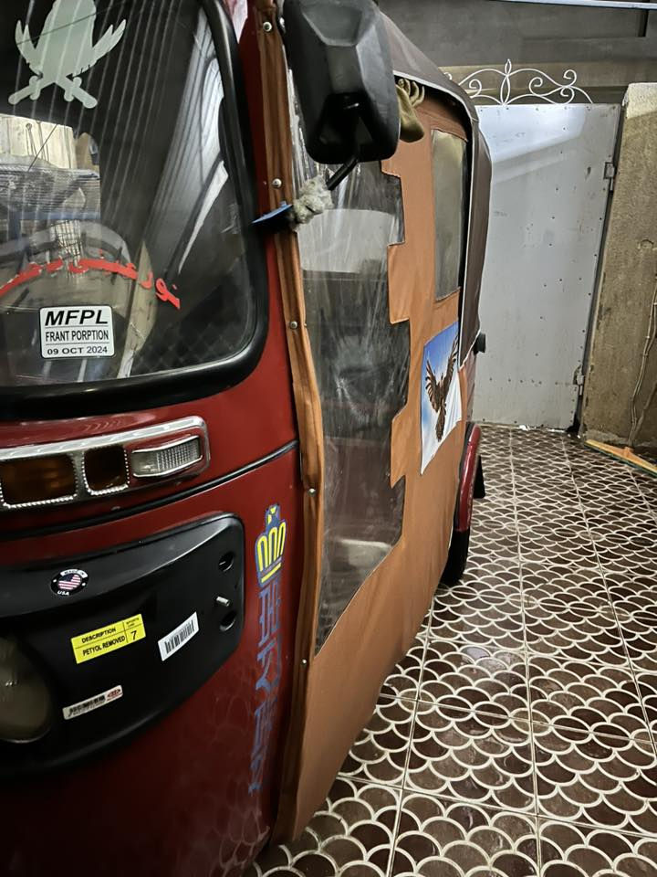 السلام عليكم تكتك موديل ١٨ خير من لله رقم وباسمي وشرط تحويل ثاني يوم مكاني كوت حي الجهاد سعر ٤٥٠٠وبيها مجال للطيبين للتواصل ***********
