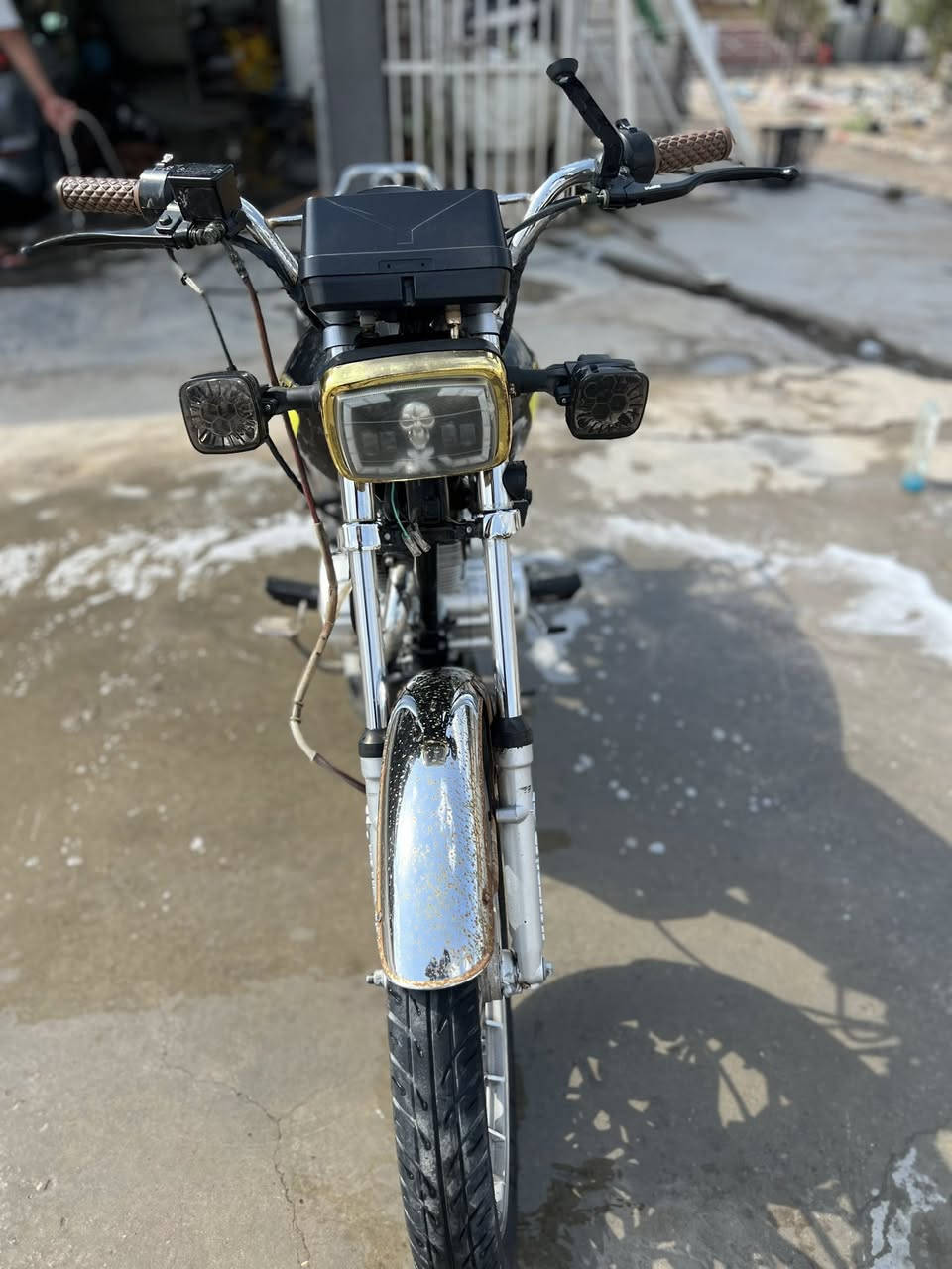 سلام عليكم دراجه موديل ٢٤ كفاله عامه برغي مامفتوح مكفوله حلال وحرام وسرقه مكينه ٢٠٠ سيسي السعر ٥٥٠ بيهه مجال حك الجيه الرقم ***********
