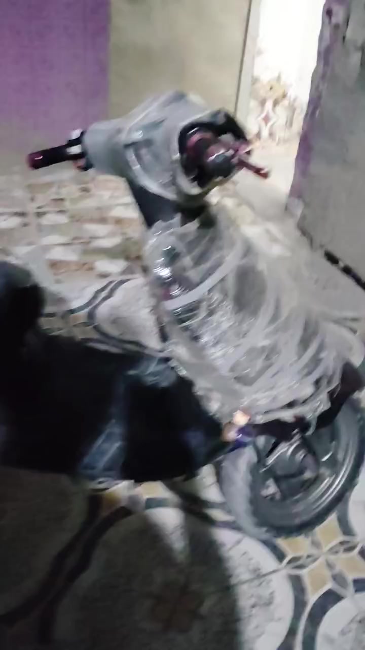 سلام عليكم شباب دراجه اكزز لل بيع شلعه ومعدل تخبل يرادلهه ترتيبات قليله سعر خاص ***********
