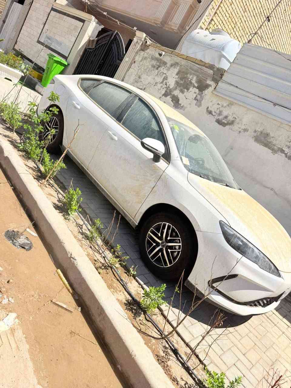 سلام عليكم BYD سيل 5 2025
السياره استلام شركه بأسمي غير مستخدم زيروو 
كل ملحقات موجودة (بصمه كرت شاحنة فرشات  ) 
شاشه معربه 
مكان بغداد بلديات
الرقم ***********
