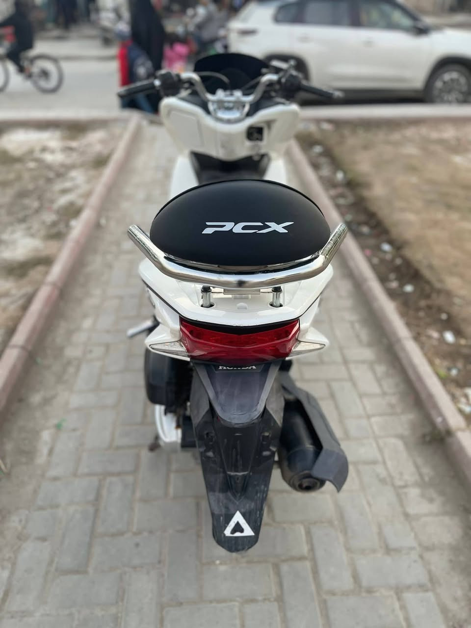 متواجد فقط ع رقم الشريحة
صار عدنة ظرف را نشيل مستعجل ع بيعته 

شباب بيسي اكس جيل الثاني مكفولة كفالة عامة ماشية 27اي فيتر جيب وگلب السعر ٤٠٠ الف السعر  ***********
