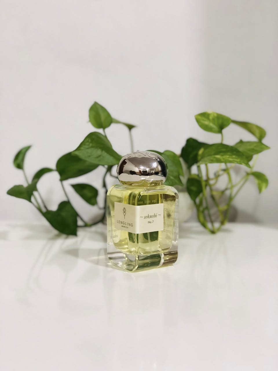 السلام عليكم ورحمة الله وبركاته 

مجموعة جميلة من عطور النيش الاصلية للبيع فقط

الاسعار وتفاصيل اسفل الصور👇

يوجد توصيل لجميع محافظات العراق


**إذا كنت صاحب هذا الإعلان وتريد حذفه لأي سبب، رجاءا أرسل رسالة إلى الدعم الفني**