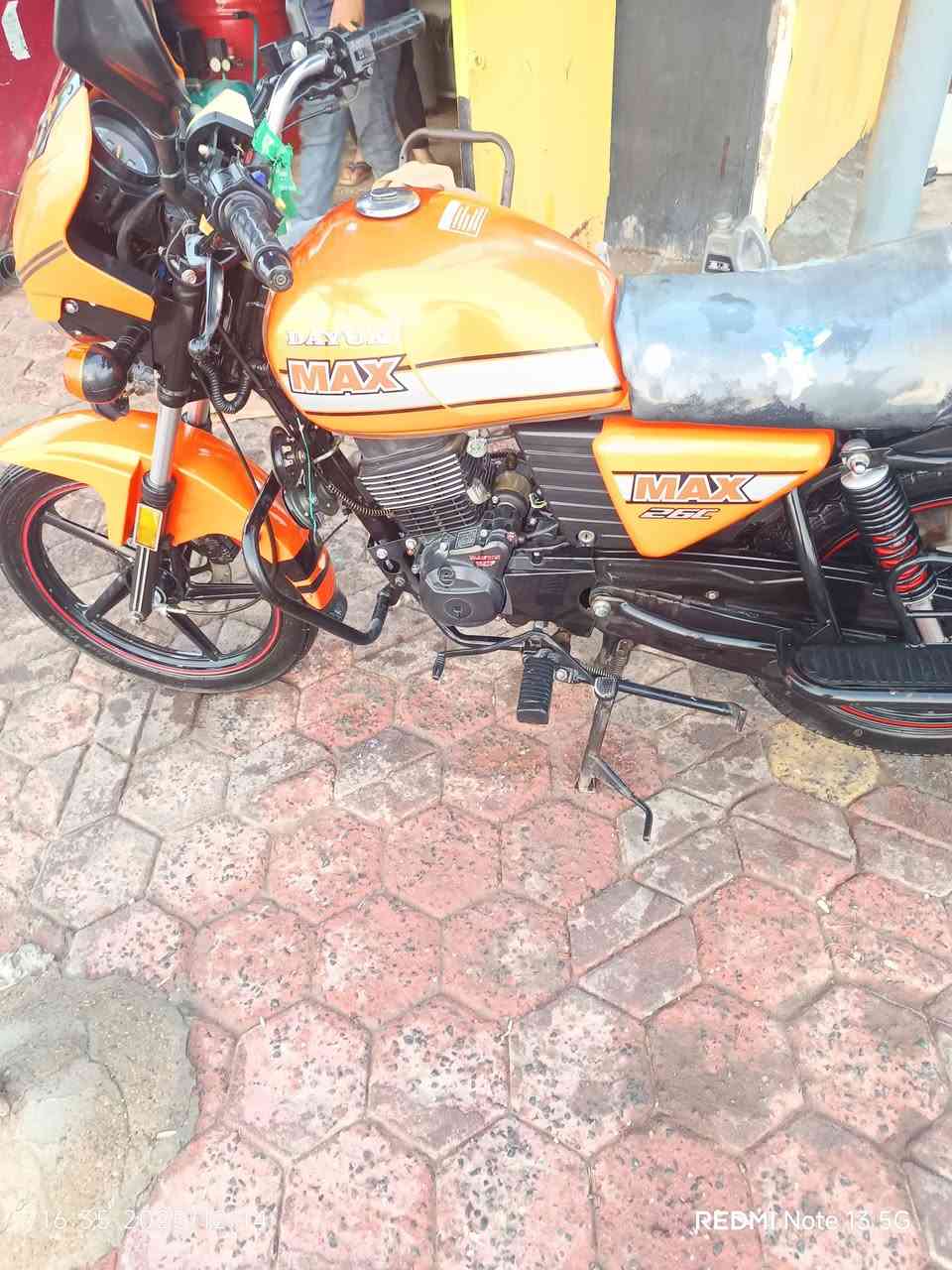للبيع دراجة دايوان ماكس موديل 2022
مفتوحة استعمال مرة واحدة فقط
بعد الفتح مكفولة من التبخير والتنقيص
مكينة 175 مجفّتة تجفيف وكالة
الدراجة نظيفة جداً
جميع الكهربائيات شغّالة 100%
مرقّمة وسنوية باسمـي
لا تحتاج أي صرف
💰 السعر: 1850
📍 المكان: كوت – الخاجية
📞 رقم الاتصال: ***********
