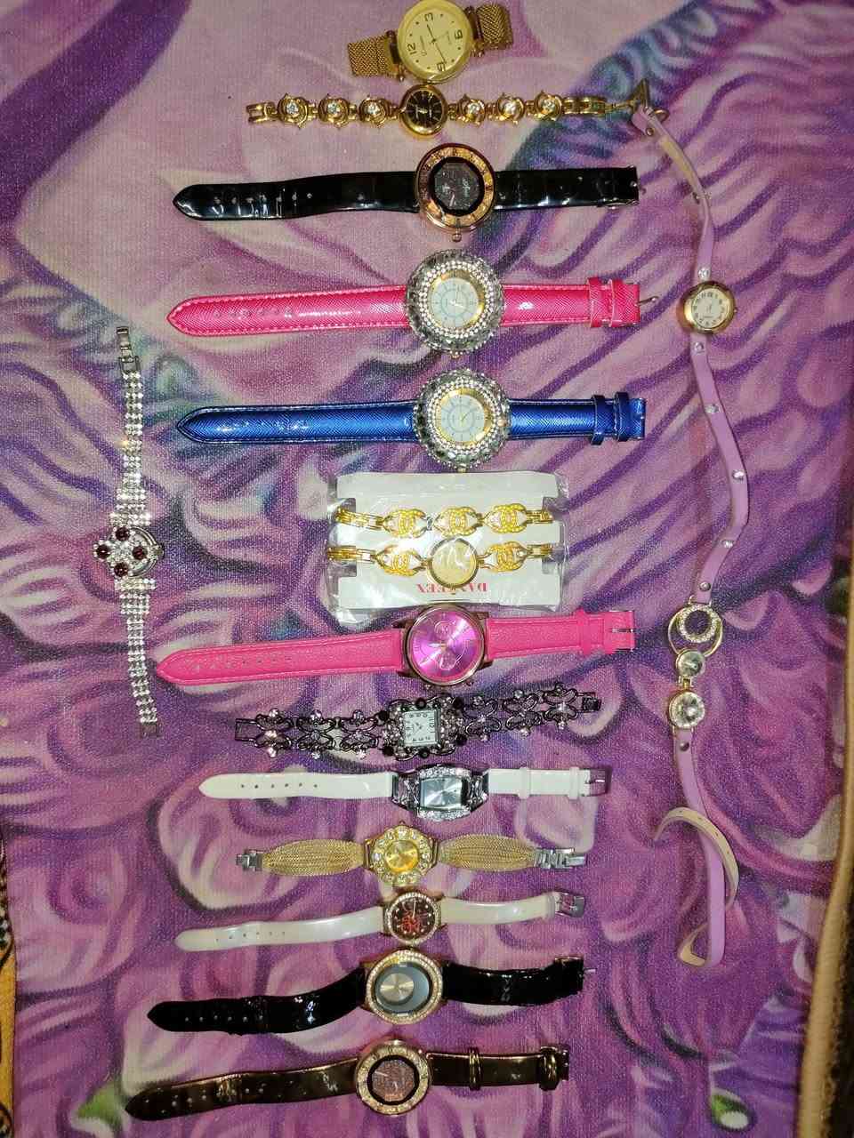 1/للبيع محابس شلعه عدد 65 سعرهن كلهن ب 60 الاف 
2/للبيع  ساعات عدد 15 سعرهن كلهن ب 30 الاف بطاريات خالصه شحن شغالات ونظاف 
3/مداليات  وتراجي عدد 40 تقريبا سعر 80 الاف 
4/لباقيات مفرد 
نجف الاشرف حي الوفاء


**إذا كنت صاحب هذا الإعلان وتريد حذفه لأي سبب، رجاءا أرسل رسالة إلى الدعم الفني**