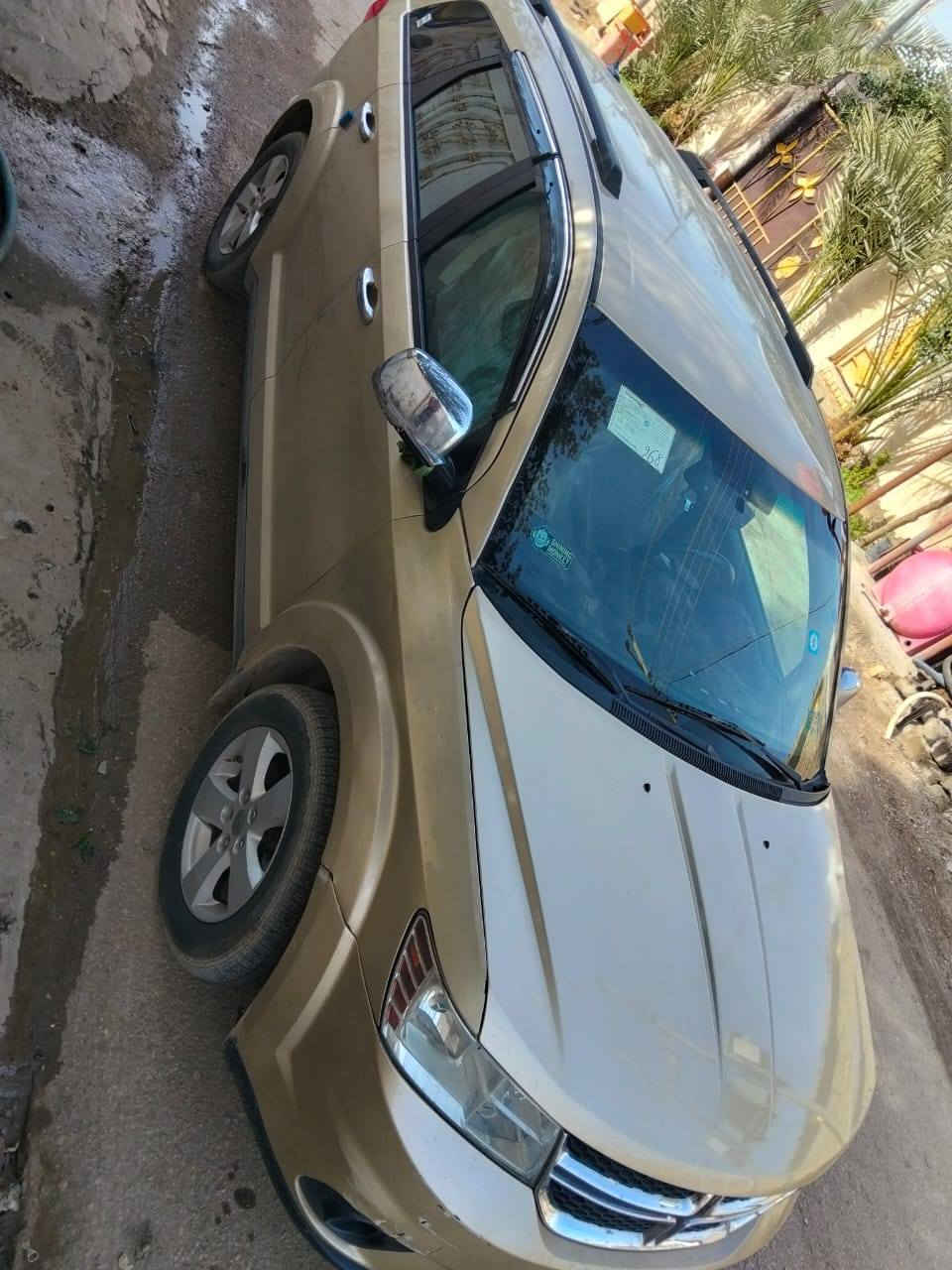 للبيع سياره جورني لون ذهبي رقم بغداد دولي باسمي  موديل 2011 وارد امريكي ضربه جاملغ وبنيد مكينه 6V سعر 115 وبيه مجال صور السونار موجوده وي صور مكان سياره ناصريه باقي تفاصيل خابرني على رقم الهاتف ***********
