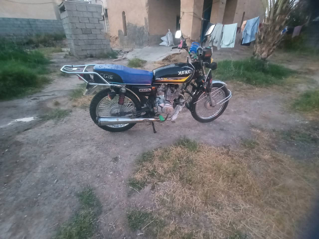 السلام عليكم بسبب الوردود الكاذبه موطور 4گير للبيع موديل 20 كهربائيات كلو شقال محرك هندر واحد السعر300وبي مجال قليل الاتصال *********** موشراي لاتتصل
