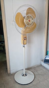 مروحة عمودية • سانيو • ٢٠ انش