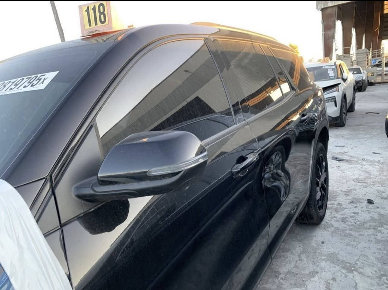 السلام عليكم
ترافوس موديل 2024
حادثها مبين بالصور 
ماشية 45 الف 
مواصفات LT 
كشنات جلد منفصل 
مده الوصول (10 أيام وتوصل دبي ) 
لتواصل عن طريق الواتساب 
***********
