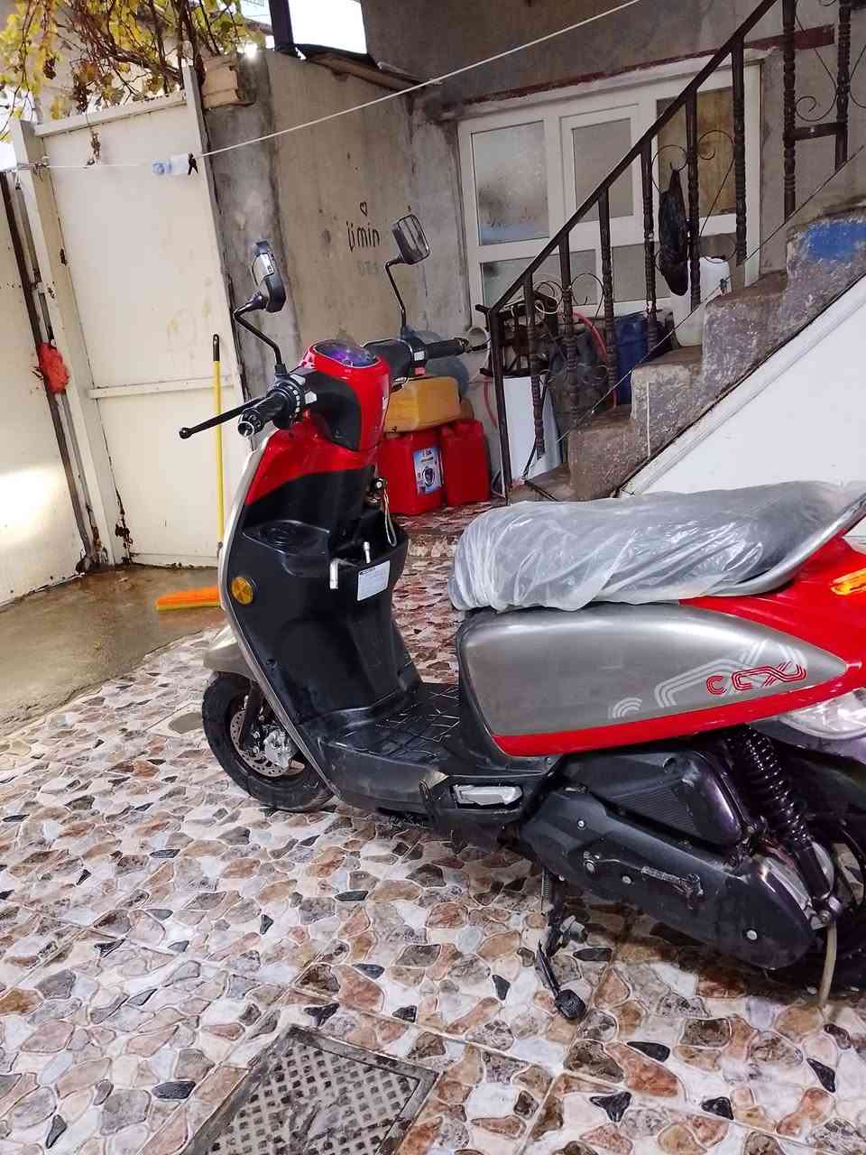 مصطره كفاله عامه.  دراجه صار 1 اشهر نازله من رمبة        كفاله کڤره بلادي ختام وحده من تاير تاير كلها شغاله دابل ليته زينون مابيها برغي نقص مافتوحه بلادي ياباني سعرە 775 بيها مجال شي قليل مكاني عنوان کرکوک شورجه يامه شرکه زين تعالى خاص رقم الهاتف *********** إيداه ماشري لهتجي عله خاصه
