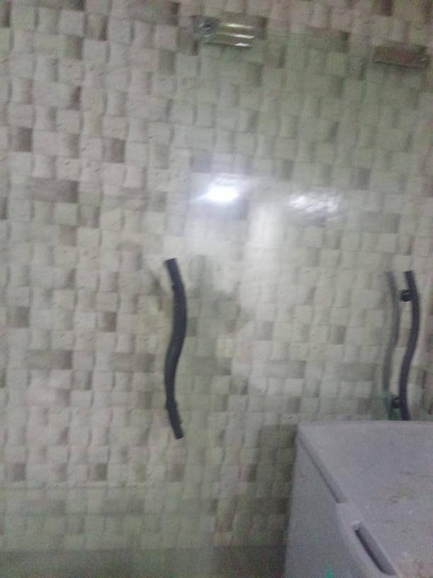 سلام عليكم موجود جام مال مطاعم او كوفيات او اي شي العرض 3متر و80سانتيم والطول 2 متر 70سانتيم  مكان حله مقابل جامعة بابل الرقم *********** السعر والتفاصيل عله الرقم اتصل ا. مراسله
