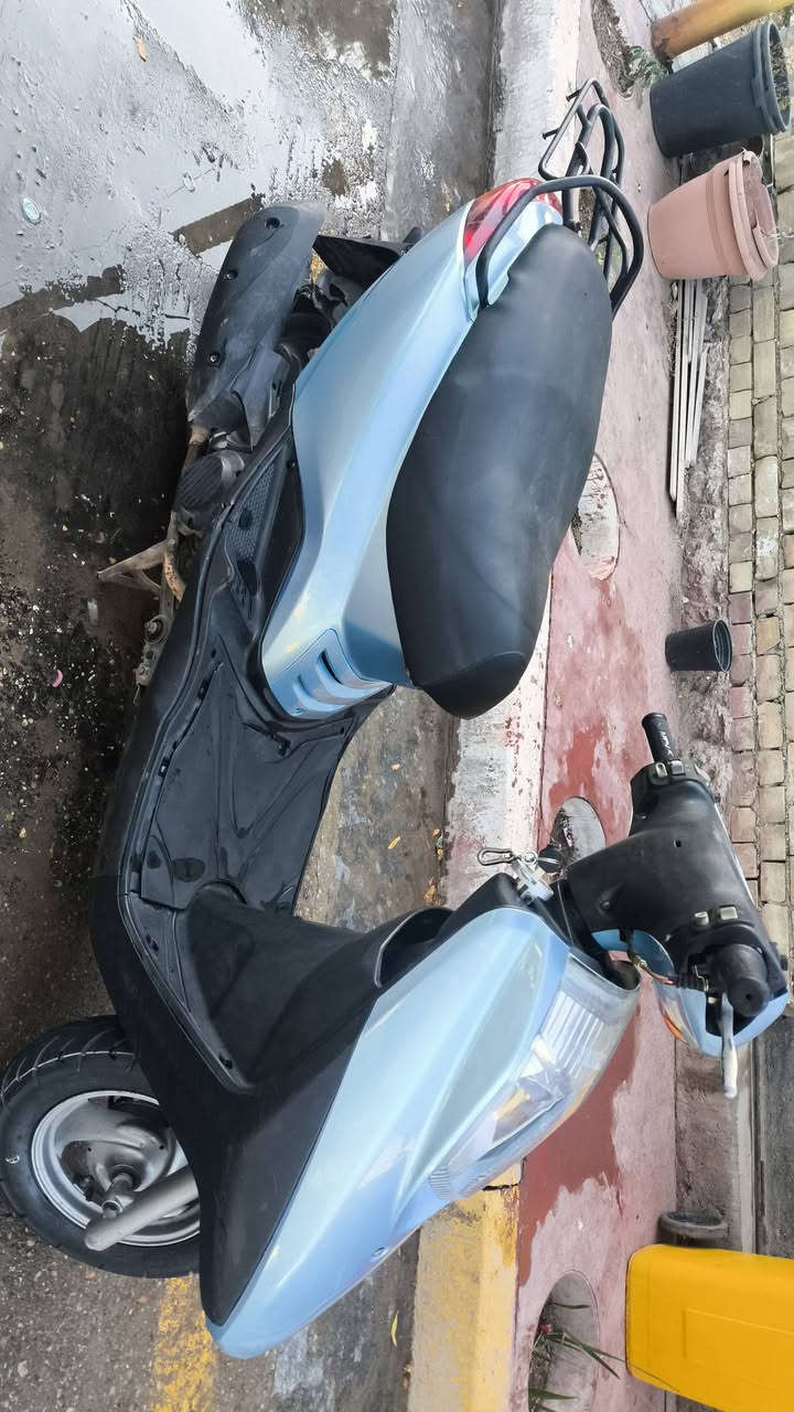 السلام عليكم دراجه بريز للبيع سعر 800 بيه مجال الدراجه خير من الله كفاله عامه حبايبي
*********** بي واتساب  الحسينيه الراشديه
