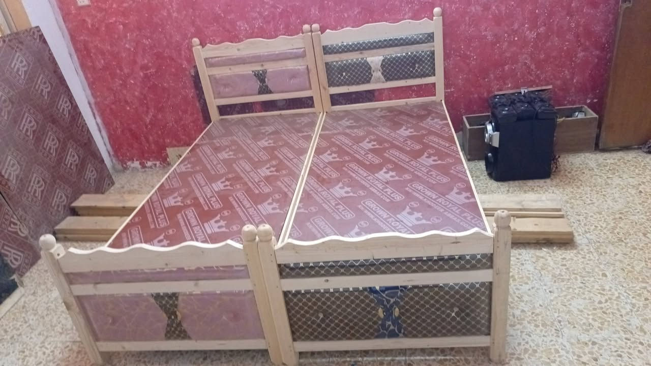 جرابي دوشمه وفلونكه نفر واحد درجة اولى 
الطول 190*85
جميع الالوان والقياسات متوفره
متوفر دواشك سفنج نفر واحد 
خدمة توصيل داخل بغداد متوفره 
متوفر واتساب ***********
