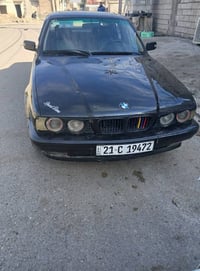 بي ام • موديل ١٩٩٠ • رقم دولي