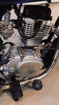 سلام عليكم أربعه كير كلك كلك تعمير 25 ستوني معمرها    محرك سيجي لبيع لسعر 550 وبيها مجال الشراي يجي خاص هاذه رقمي ***********
