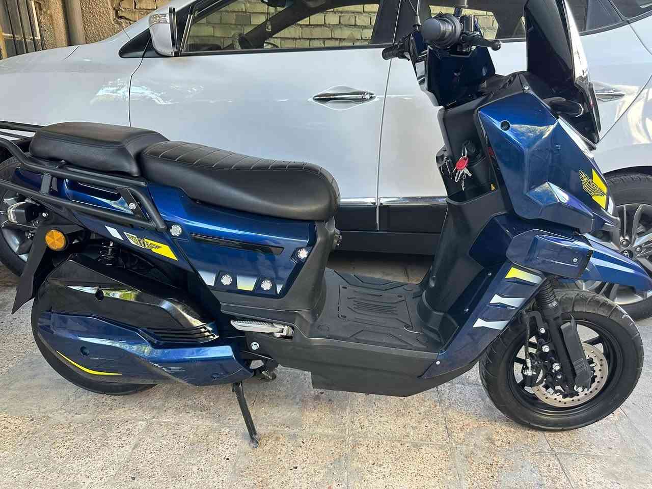 السلام عليكم
دراجه شحن اباتشي  بطاريات ليثيوم 60 امبير 72فولت  ملف 2500 
ماخذهه من مؤيد طيارة استعمال قليل 

رقم /***********

السعر مليون و400 وبيهة مجال
