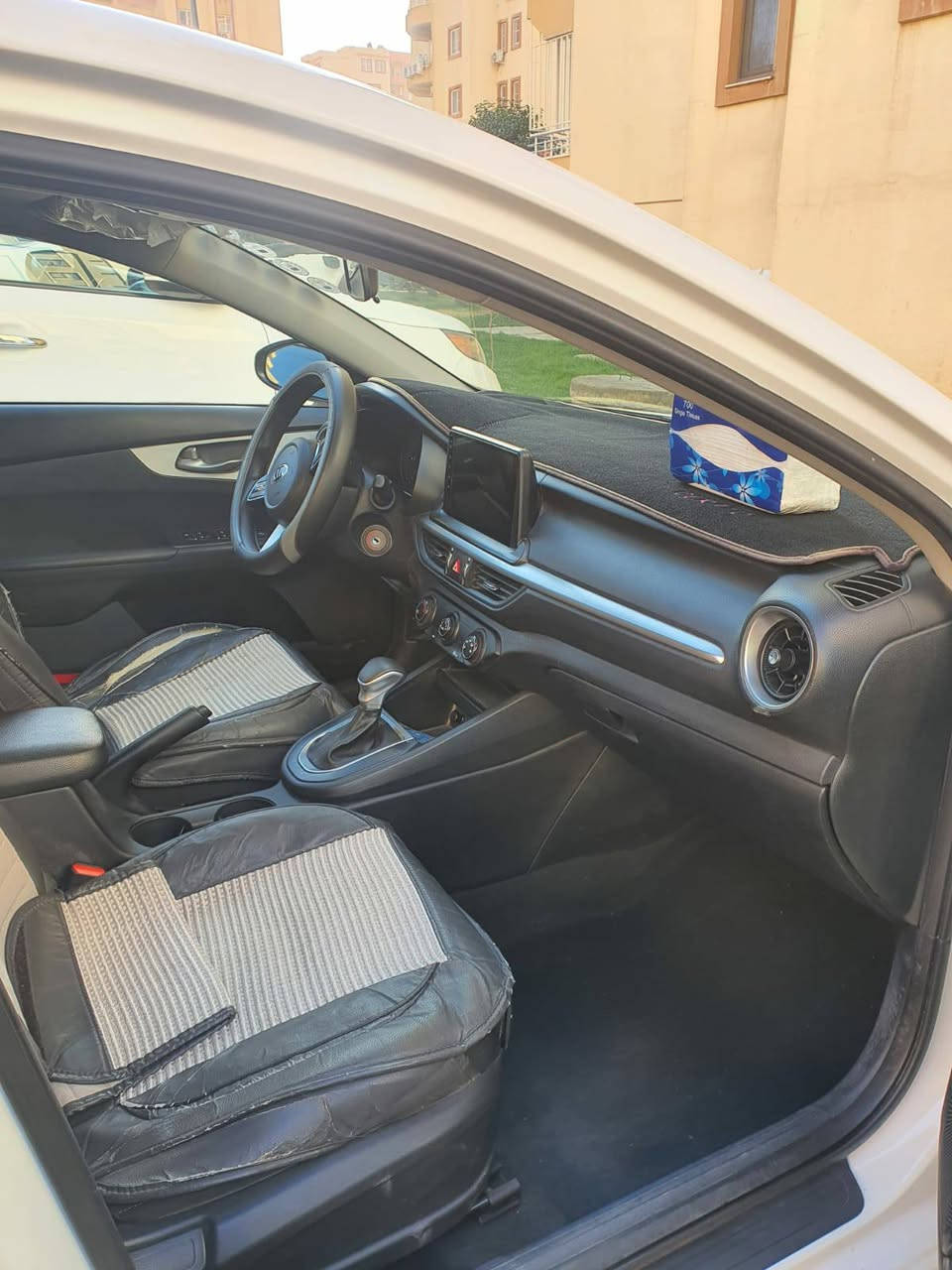 ***********
***********
***********
كيا شيراتو خليجي كلين تايتل كير توماتيك ٣ انظمة قيادة تبريد قطعتين . بدون دعم و صبغ نهائيا كير محرك تحويل غرامات شرط  باسمي  مكان السيارة دهوك 
ماشية ١٠٠
***********
***********
واتساب
