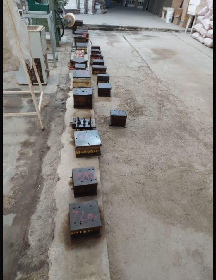 الى اصحاب المعامل والمصانع🏭 
 تتوفر مكائن صناعية للبيع 
1- مكينة خلط جريش الذرة
2-مكينة صناعة زبدة الفول السوداني
3-طاحونة صناعة هولندي 
4-قوالب بلاستك احجام مختلفة 
5-مكينة تغليف الجبس
6-ياخة مكينة جبس 

لاستفسار التواصل على الرقم 📞 

***********

#machines #factory
