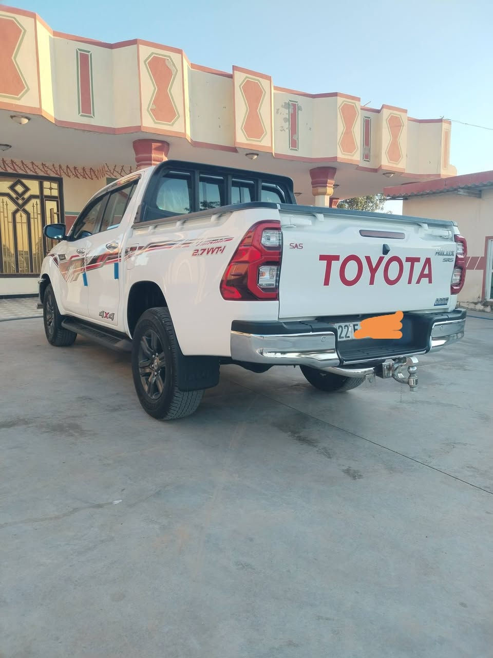 السلام عليكم
هايلوكس شركه ساس
موديل 2023
مكفول كفاله عامه
فول مواصفات
سياره جديده 
السعر 340$
 واسط الحفريه 
الشراي يتصل
***********
