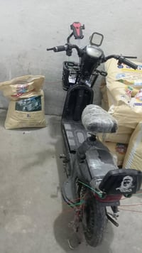 دراجه شحن • بدون بطاريه • حصوه طريق الدائره