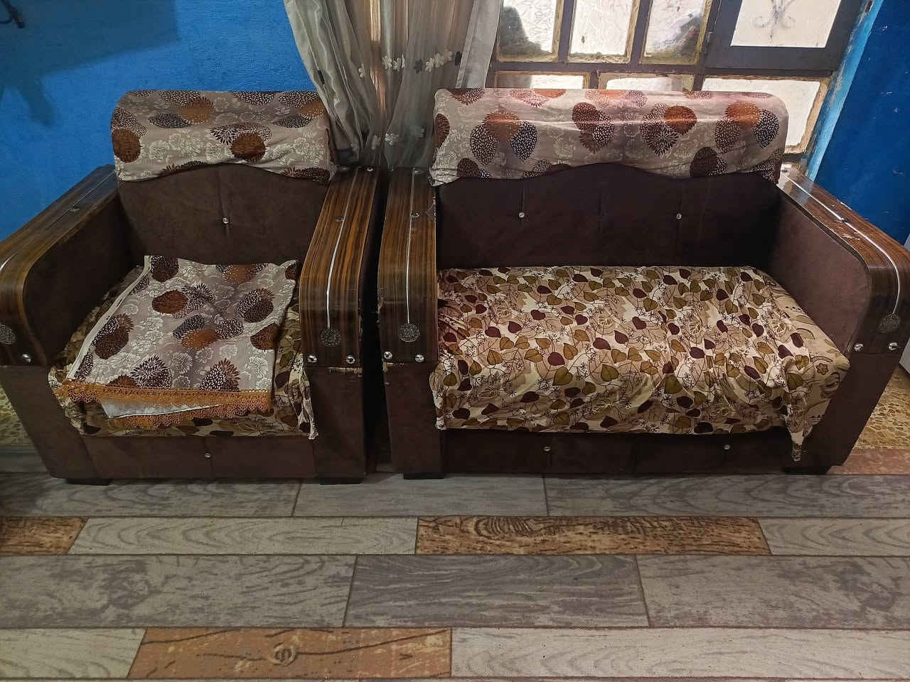 تخم مستعمل لبيع 10نفرات شراي يتصل سعره 130وبي مجال حك الجيه
***********
