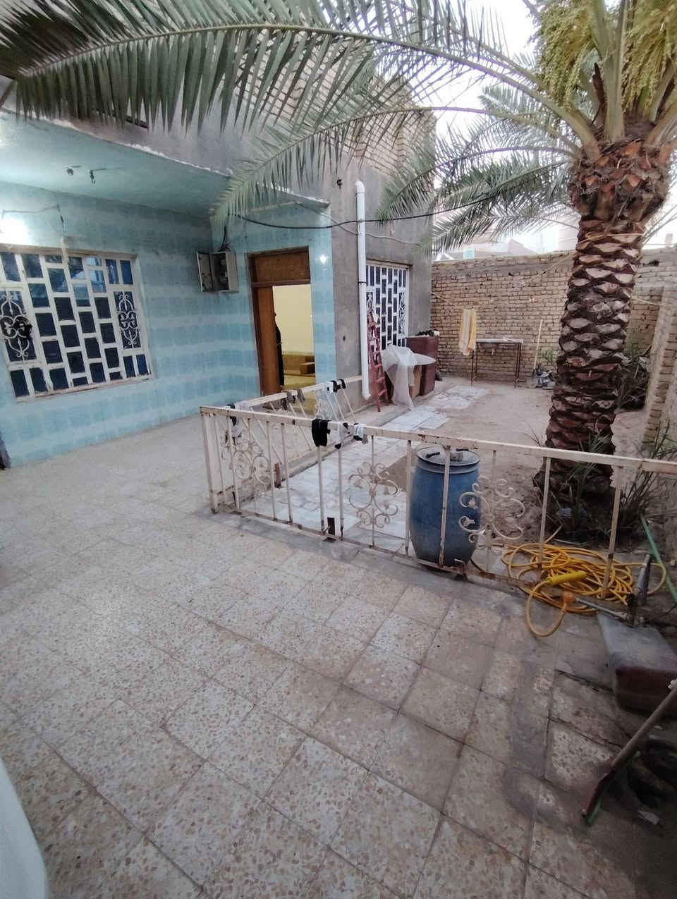 دار للبيع بالفتاحيه 
📐 مساحته ٣٠٠متر

❗ثاني بيت عن الشارع الرئيسي شارع رؤوف

❗ يتكون من غرفتين +صاله +مطبخ+استقبال

📍 بيت بناء مرتب

💵 السعر خاص

📞 للاستفسار ادخل خاص وتدلل 

او واتساب ***********
