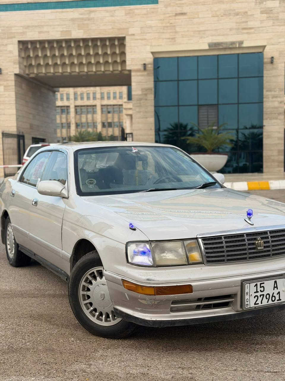 تيوتا كراون 1993رقم أنبار انكليزي تحويل مباشر
ابيض لؤلؤي محجل  تبريد جاهز

محرك بطه 2500 ديلكو دهن كله نوع جيد

تخم تاير 
تبريد ويه السويج ثلج ❄️ 

حداده وباتري 

كهربائيات كلها شغاله وعلى وضع الشركه 

كاعيه جلد 

غرفتها جديده 

عنوان كربلاء حي الحر

السعر 53وبي مجال ماتشتري لا تعلق السوك بي اشكال
***********
