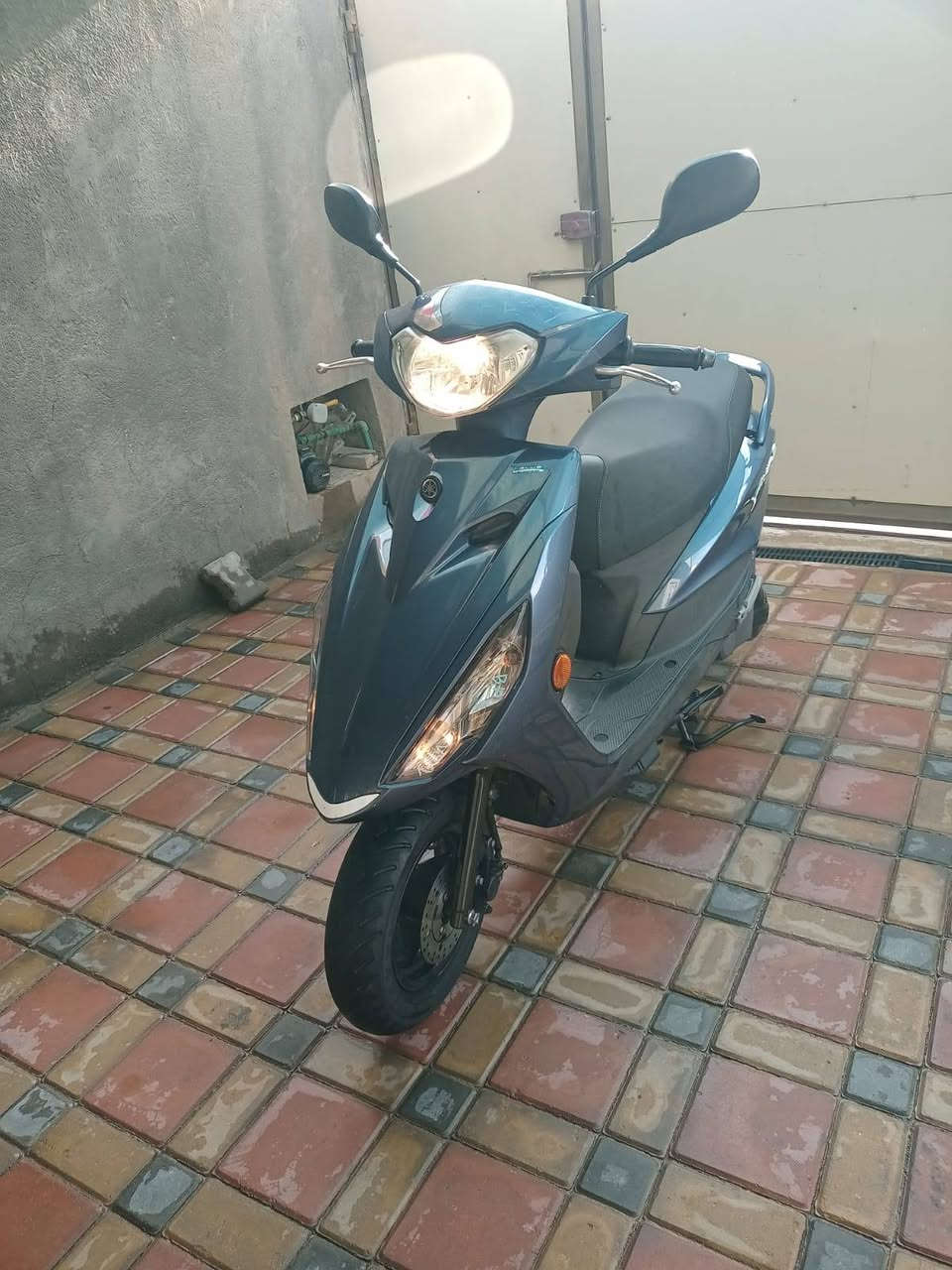 للبيع موديل ١٨ ***********
