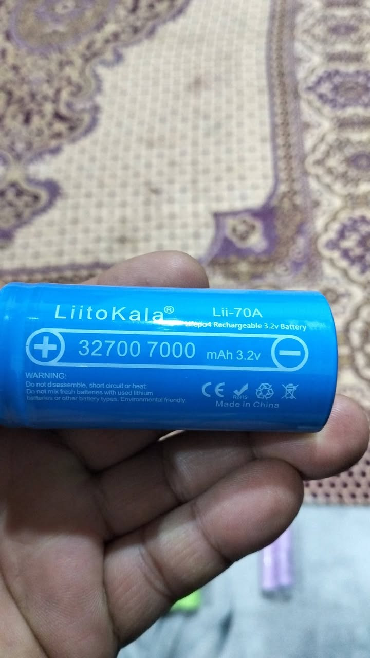 السلام عليكم عندي بطاريات ليثيوم جدد وسماعات لضعيفي السمع للبيع وكلمن وسعره وهذا رقمي للتواصل ***********
