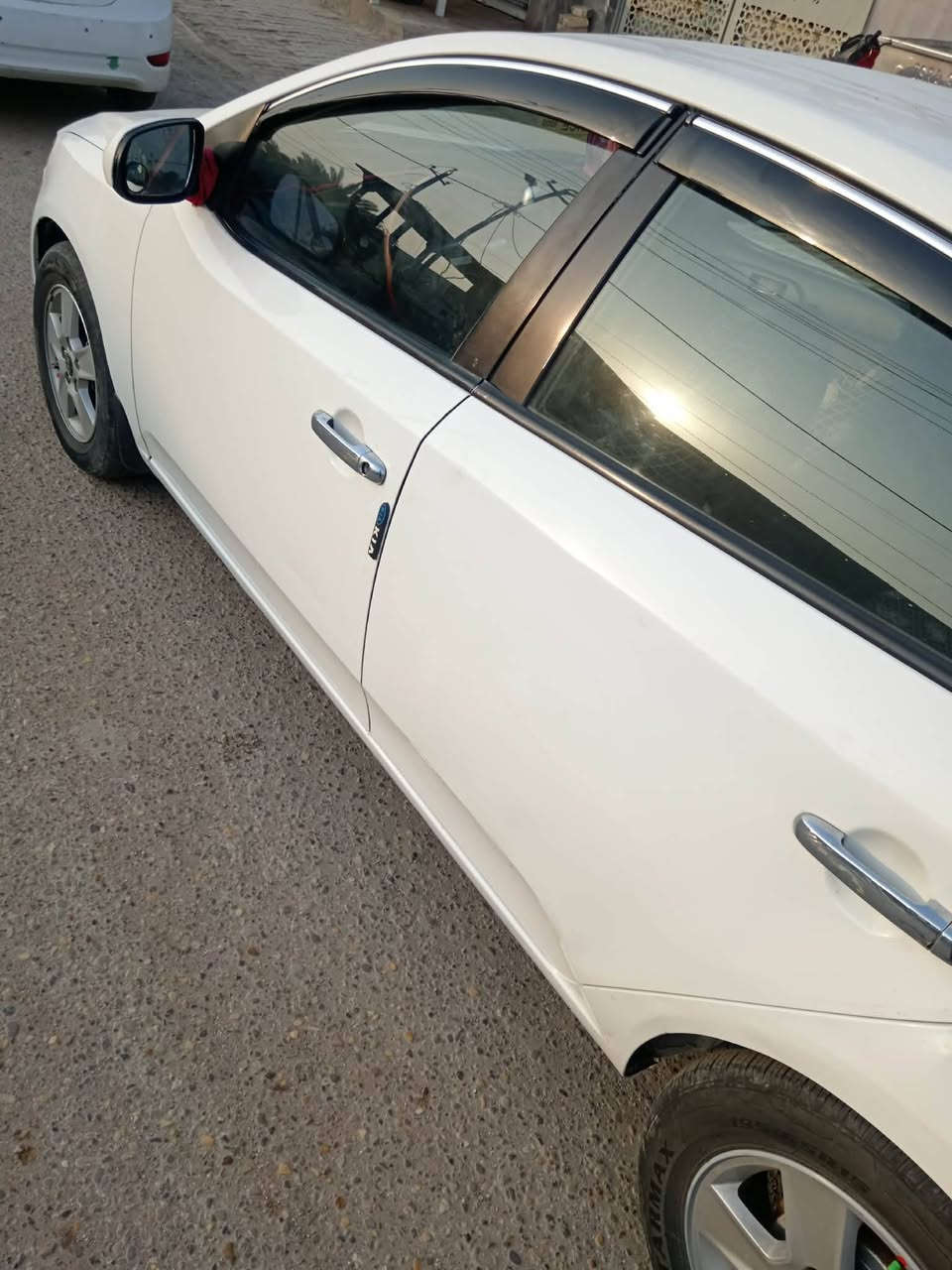 سلام عليكم ..سيراتو 2012خليجي رقم اربيل عدي وكاله عامه بيهه.  بيهه قطعتين صبغ بدون معجون. تبريد حداديه مكينه كير مكفول سعرهه 92وبيهه مجال عنوان دوانيه قظاء الشاميه
***********اتصل
