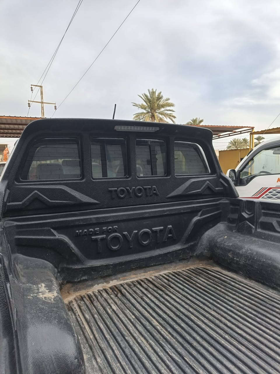 بسم اللَّه الرحمن الرحيم
هايلوكس 2014 اوتو ماتيك مكفوله كفاله عامه سياره عليه تخم تاير بچم كله جديد لايتات شباچ بلاجكتورات لدات زنون درع جديد هوك ثقيل سبايدر البدي جديد سياره رقم واسط سياره حيل حلوه مال جناي مال بيع وشرا شتريده تصير كشنات جديده شاشه اندرويد فول السياره تاخذه ما تصرف عليه ربع حداديه وكاله السعر 235 وبيه مجال للطيبين 
رقم الهاتف
***********
***********
